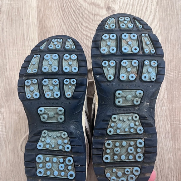 Vintage Nike Kids Shoes (From '99) - Picture 4 of 6